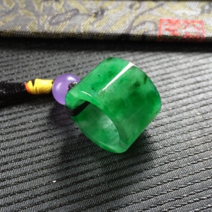 (超值推荐)糯冰种廯加绿路路通挂件
