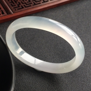 (超值推荐)冰种淡晴水贵妃镯(56.5mm-48.1mm)