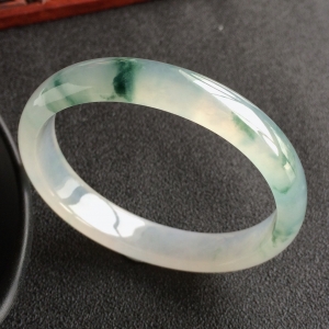 (超值推荐)冰种飘花贵妃镯(55.5mm-47.3mm)