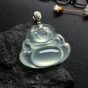 （超值推荐）冰玻种淡晴水玉佛挂件（金扣）