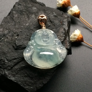 （超值推荐）冰种淡晴水玉佛挂件（金扣）