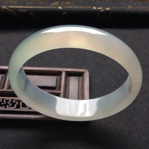 （超值推荐）冰种淡晴水贵妃镯（59.2mm-53.3mm）