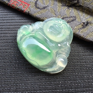 (超值推荐)冰种飘翠玉佛挂件
