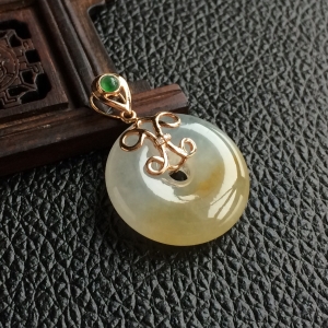 (超值推荐)冰种黄翡平安扣挂件(金扣)