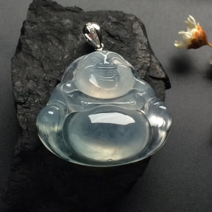 （超值推荐）冰种淡晴水玉佛挂件（金扣）