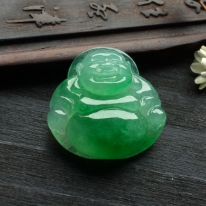 （超值推荐）冰种飘阳绿玉佛挂件