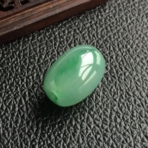 (超值推荐)糯冰种飘绿花路路通挂件