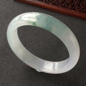 (超值推荐)冰种飘花手镯(56mm)