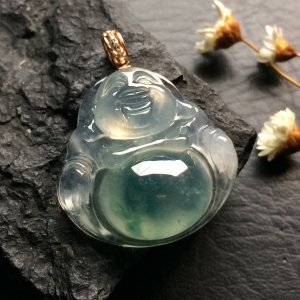 （超值推荐）冰种飘花玉佛挂件（金扣）
