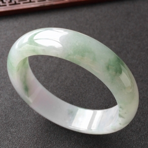 (超值推荐)糯冰种飘花手镯(57.8mm)