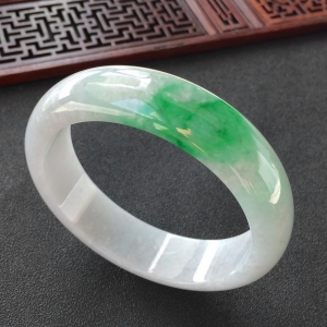 (超值推荐)糯冰种飘翠手镯(59.3mm)