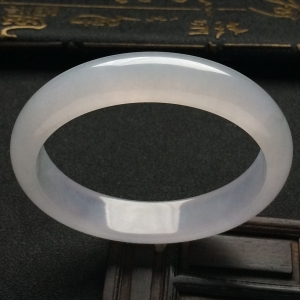 （超值推荐）冰种淡晴水手镯（55.7mm）