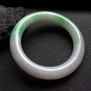（超值推荐）糯冰种飘翠圆条手镯（54mm）