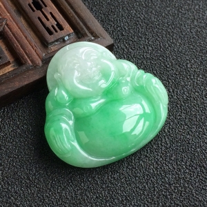 (超值推荐)糯冰种豆绿玉佛挂件