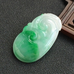 (超值推荐)糯冰种飘翠如意挂件