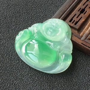(超值推荐)冰种飘翠玉佛挂件