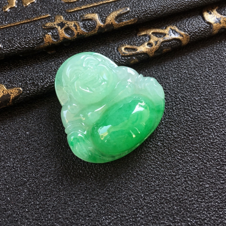 (超值推荐)糯冰种飘翠玉佛挂件