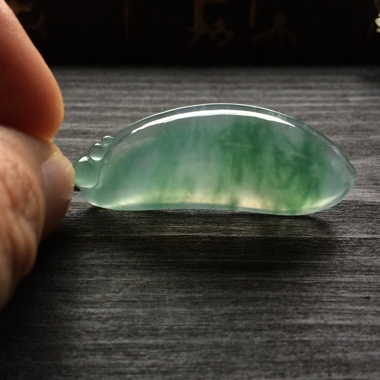 （超值推荐）冰种飘花福瓜挂件（金扣）