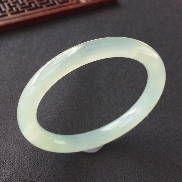 (超值推荐)冰种晴水圆条手镯(54mm)