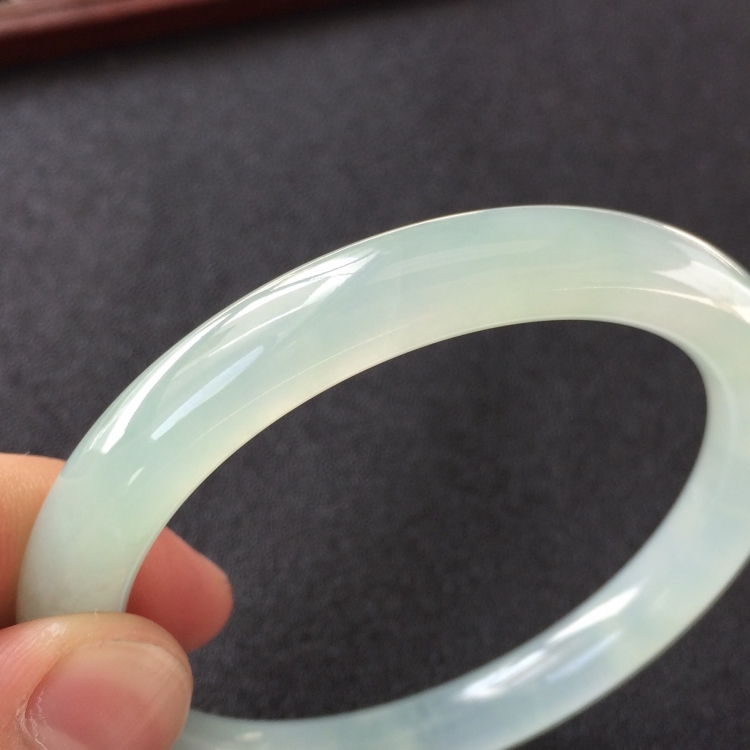 (超值推荐)冰种晴水圆条手镯(54mm)