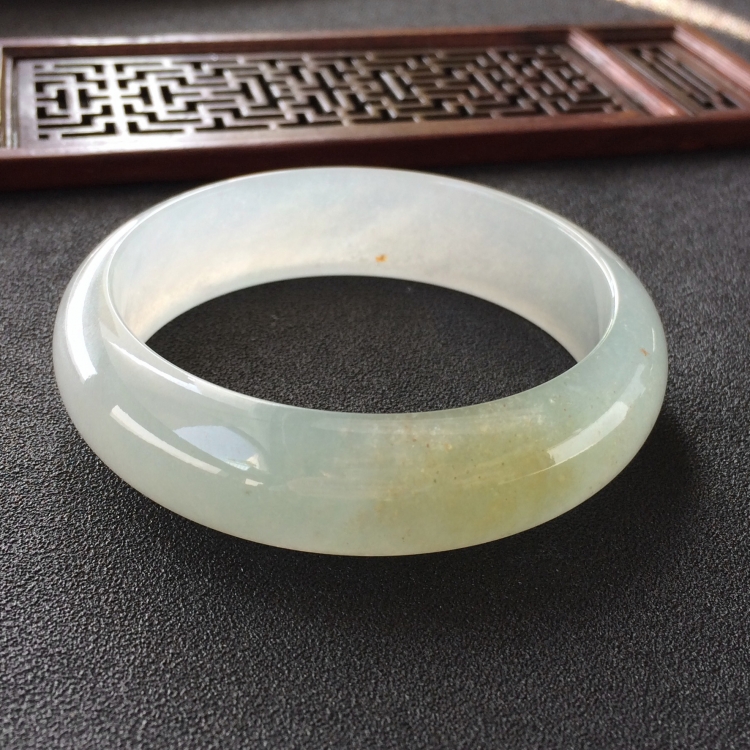 (超值推荐)冰种晴水略带淡黄翡手镯(58.7mm)
