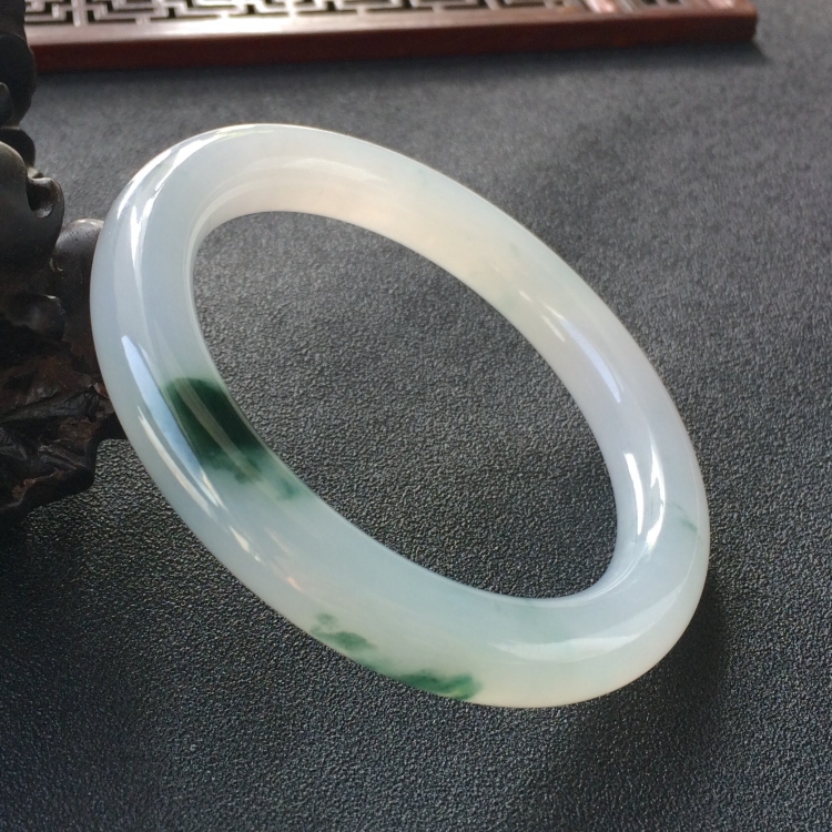 (超值推荐)糯冰种飘花圆条手镯(55.6mm)