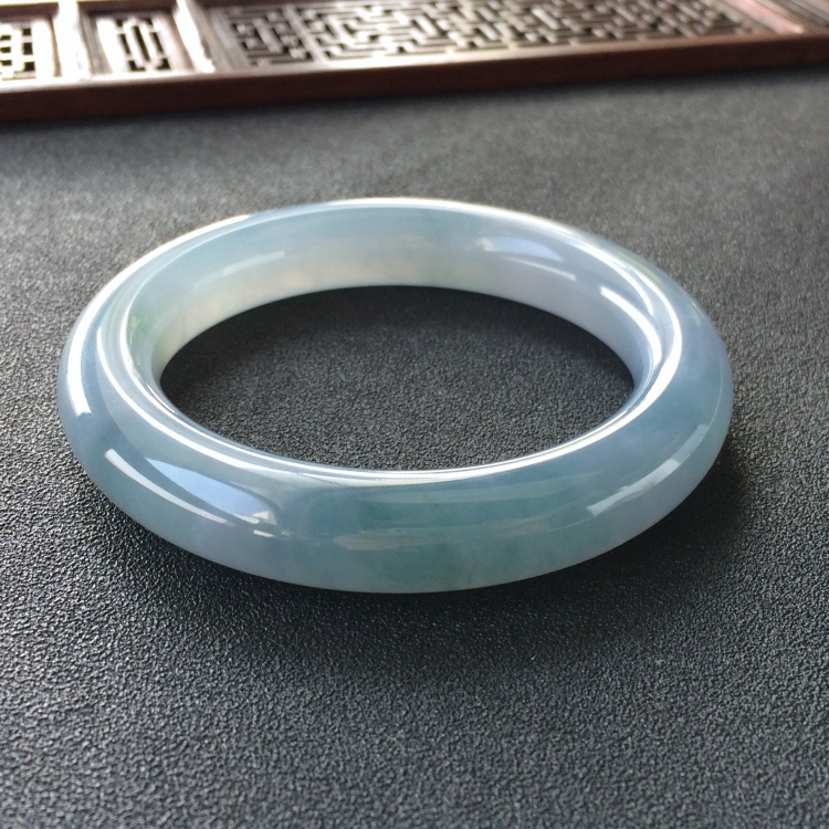 (超值推荐)糯冰种紫罗兰飘花圆条手镯(56.1mm)