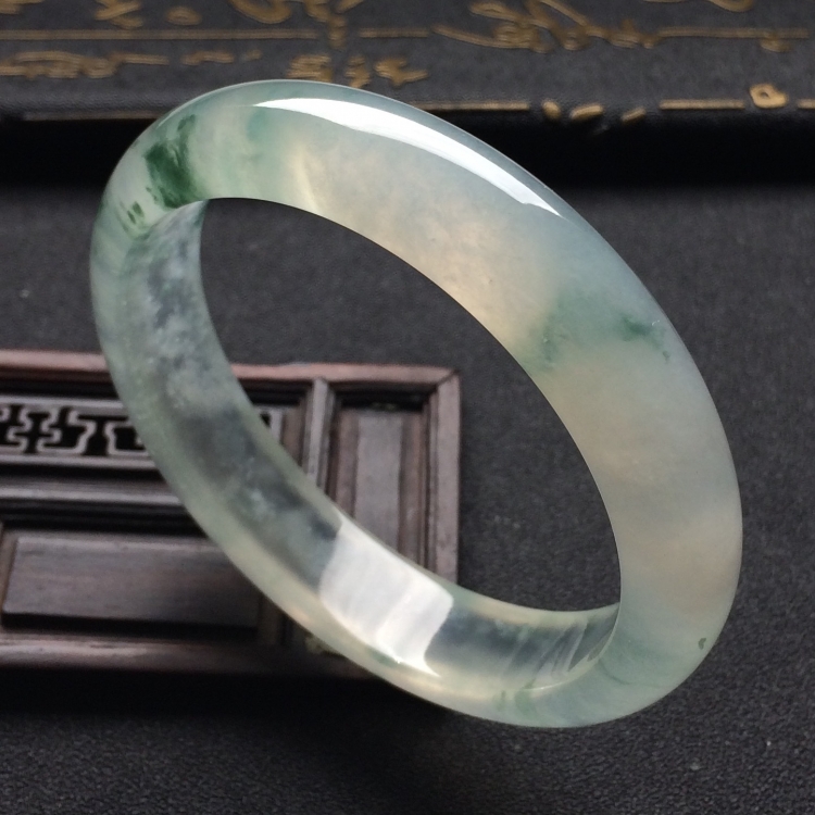 （超值推荐）冰种飘花手镯（58mm）