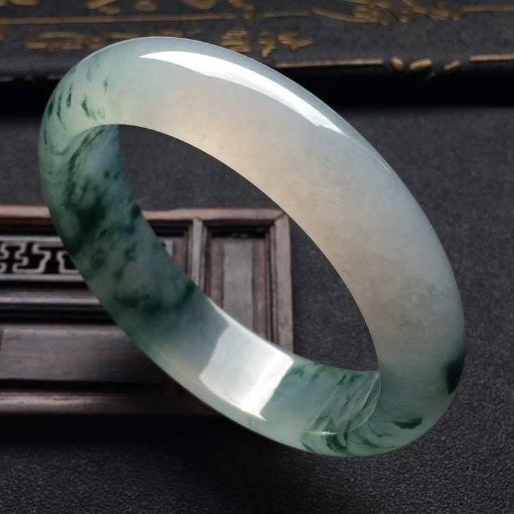 （超值推荐）冰种飘花手镯（54.7mm）