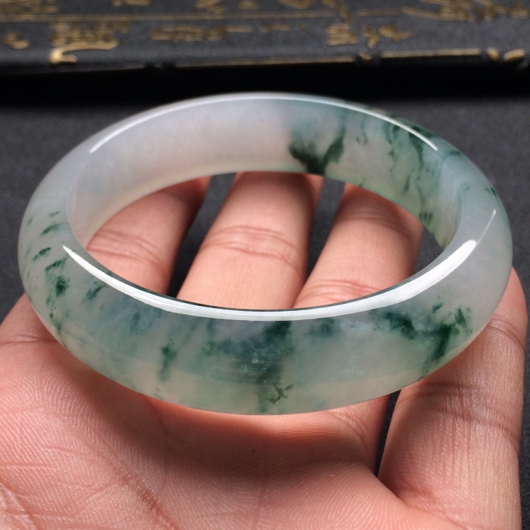 （超值推荐）冰种飘花手镯（54.7mm）