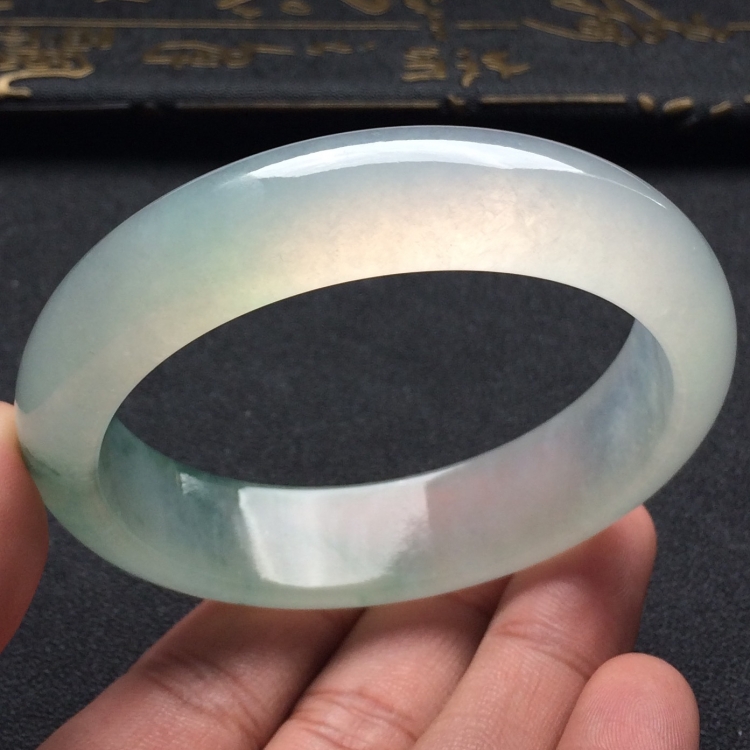 （超值推荐）冰种飘花手镯（58mm）