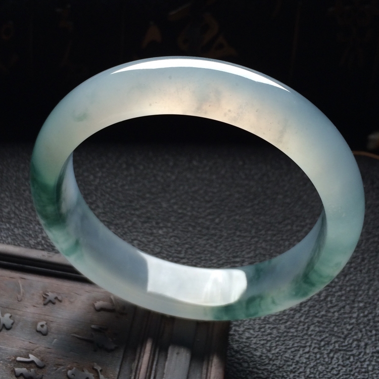 （超值推荐）冰种飘花手镯（54.5mm）