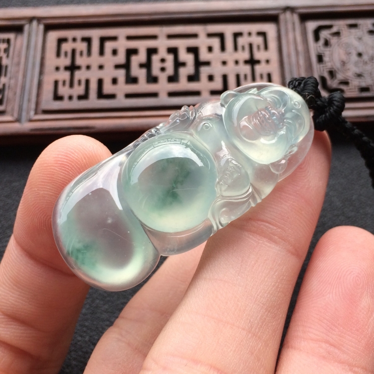 (超值推荐)冰种飘花布袋佛挂件