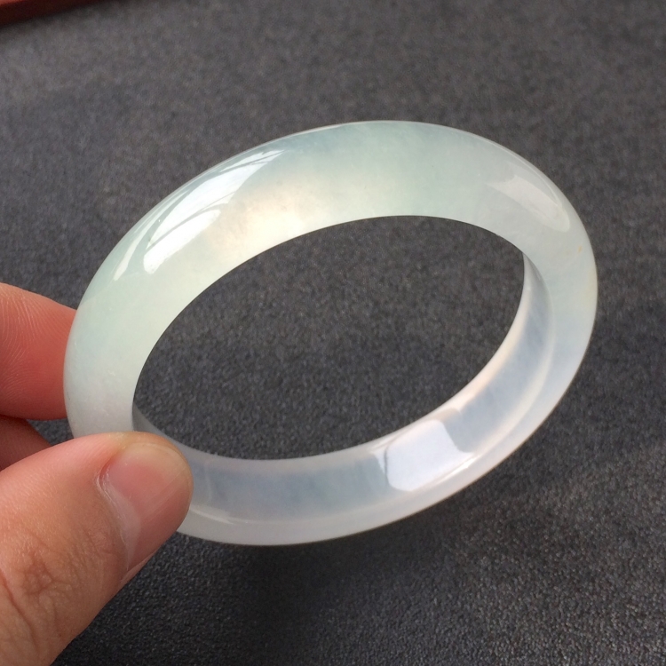 (超值推荐)冰种晴水手镯(54.5mm)