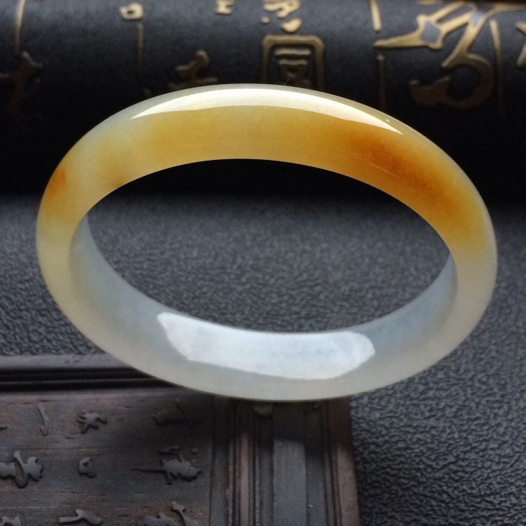 （超值推荐）糯冰种黄翡贵妃镯（55.3mm-47mm）