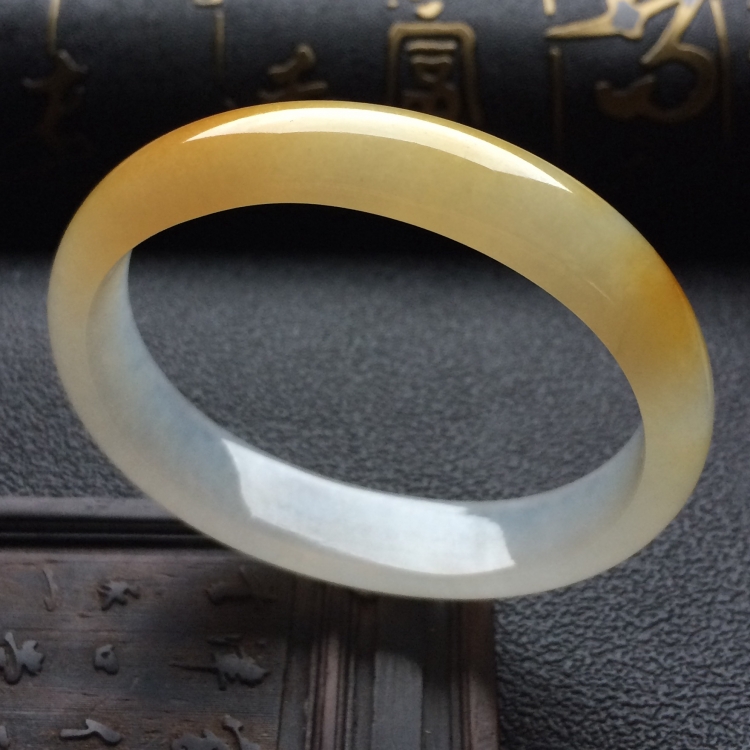 （超值推荐）糯冰种黄翡贵妃镯（55.3mm-47mm）