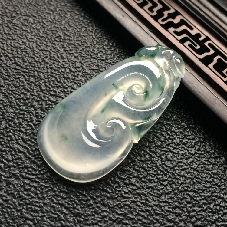 （超值推荐）冰种飘花如意挂件