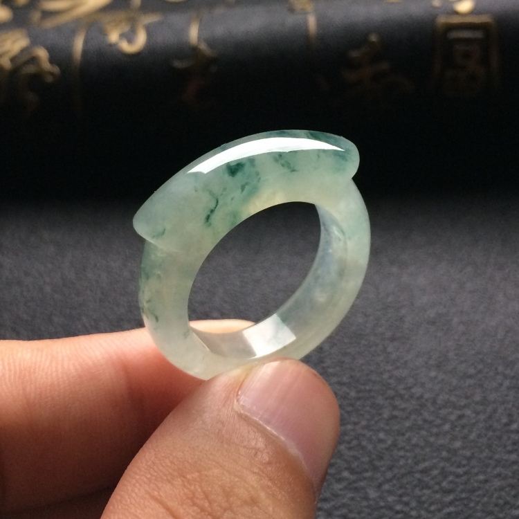 （超值推荐）冰种飘花扳指