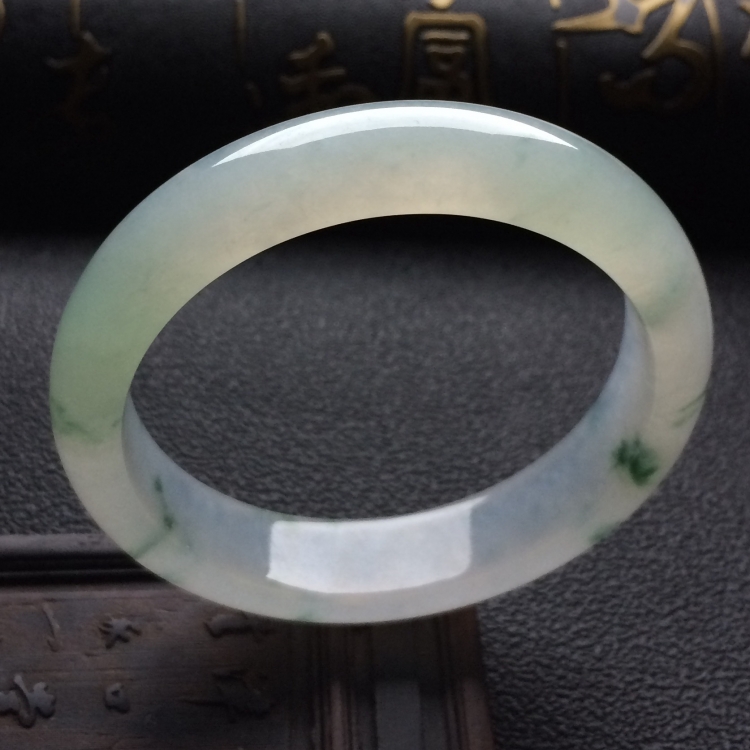 （超值推荐）冰种飘花手镯（54.3mm）