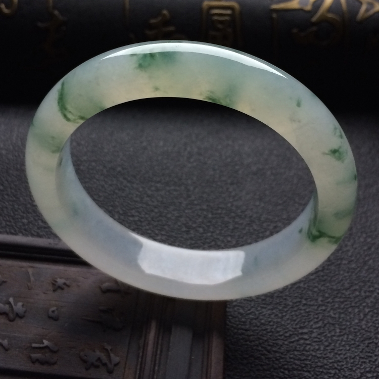 （超值推荐）冰种飘花手镯（56.7mm）
