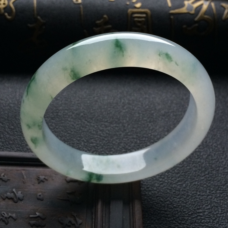 （超值推荐）冰种飘花手镯（56.7mm）