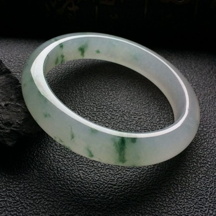 （超值推荐）冰种飘花手镯（56.7mm）