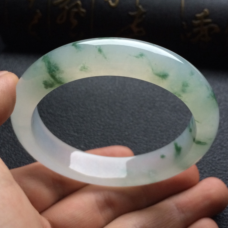 （超值推荐）冰种飘花手镯（56.7mm）
