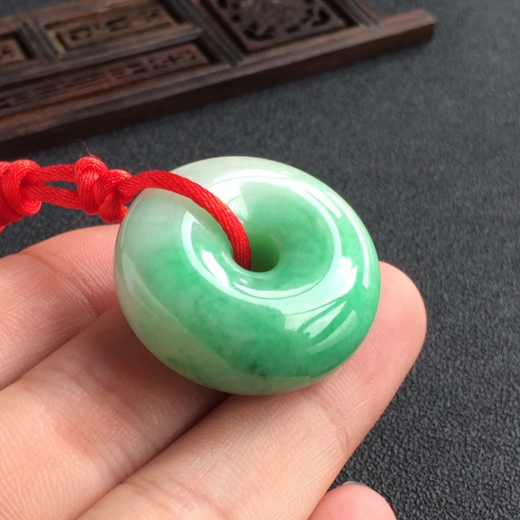 (超值推荐)糯冰种豆绿平安扣挂件