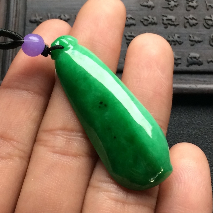 （超值推荐）糯冰种翠色福瓜挂件