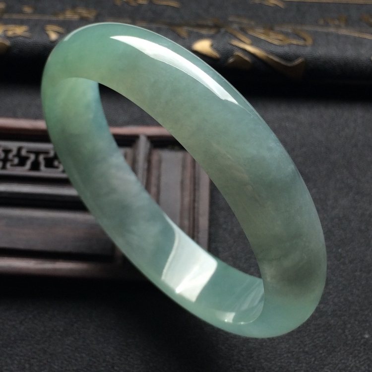 （超值推荐）糯冰种晴水手镯（57.2mm）