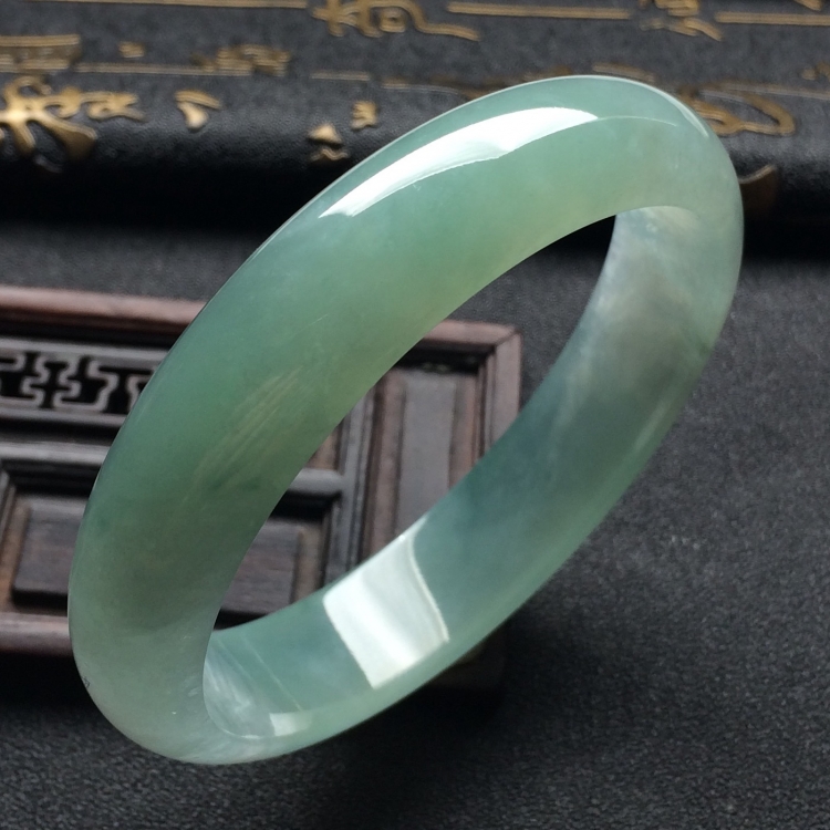 （超值推荐）糯冰种晴水手镯（57.2mm）