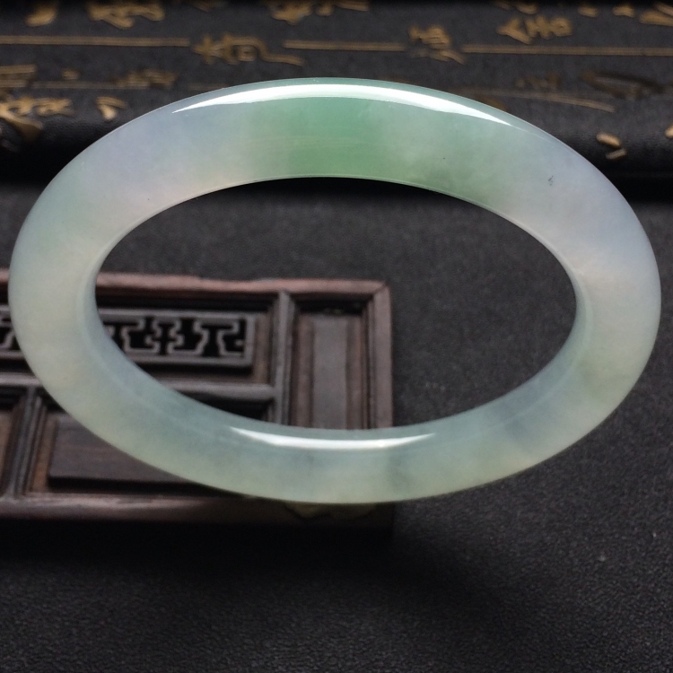 （超值推荐）冰种晴水圆条手镯（58.9mm）