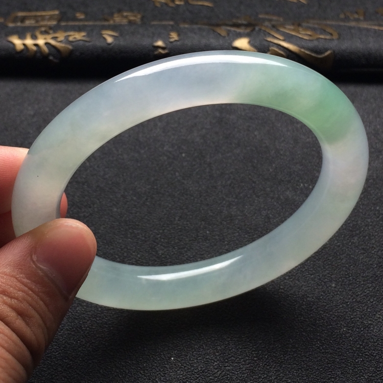 （超值推荐）冰种晴水圆条手镯（58.9mm）