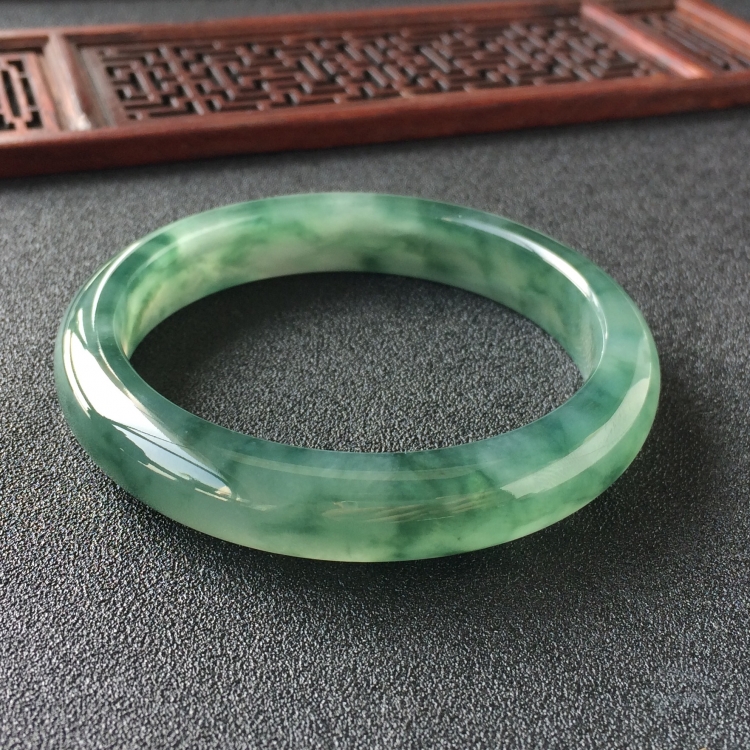 (超值推荐)冰种飘花手镯(58.5mm)